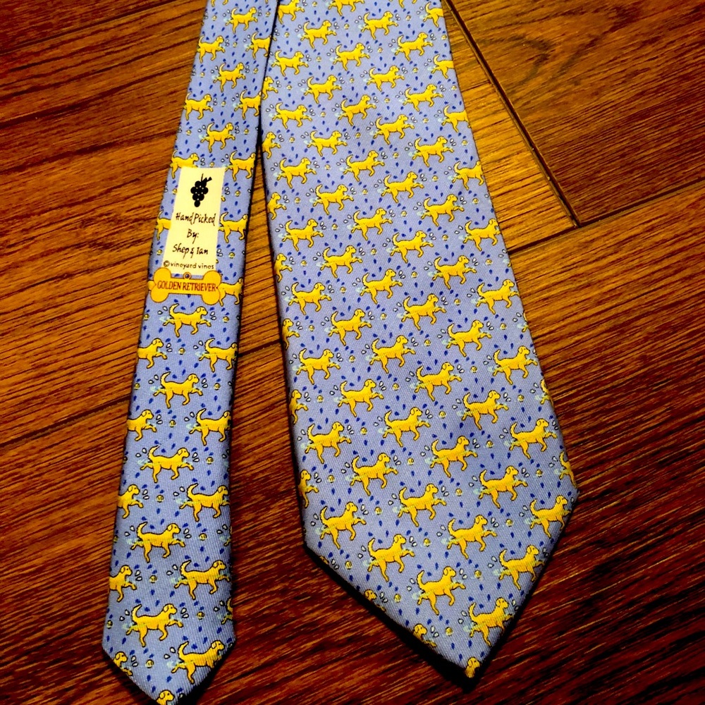Vineyard Vines Golden Retriever Tie